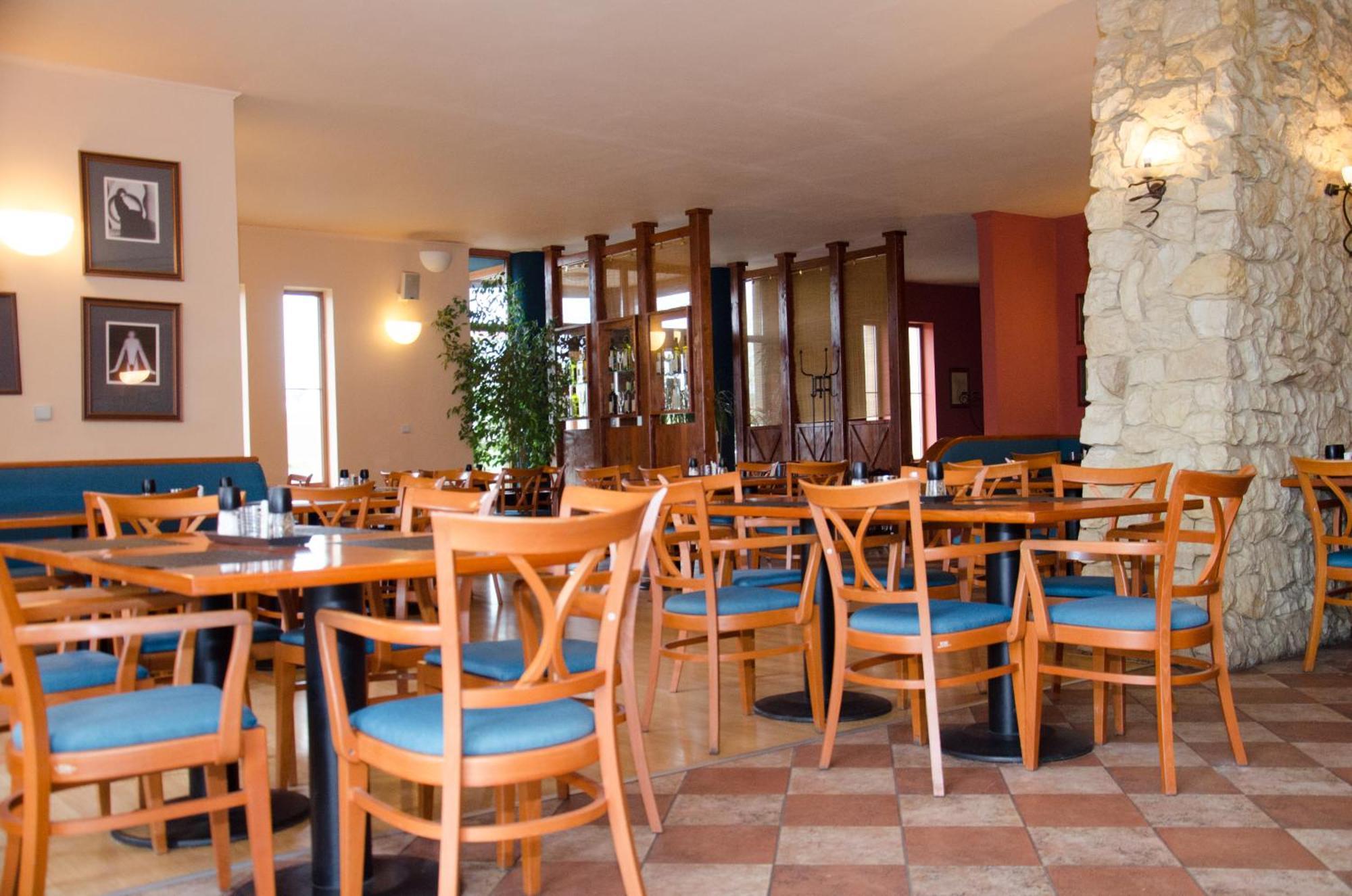 Hotel U Milina Exterior photo